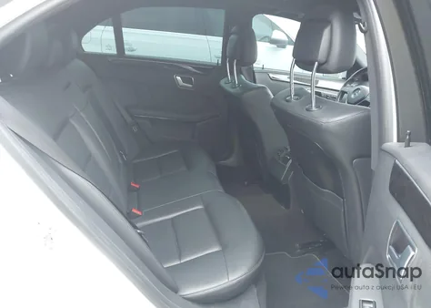 2013 Mercedes-Benz E 350 z USA, uszkodzony, nr VIN WDDHF5KB4DA673053